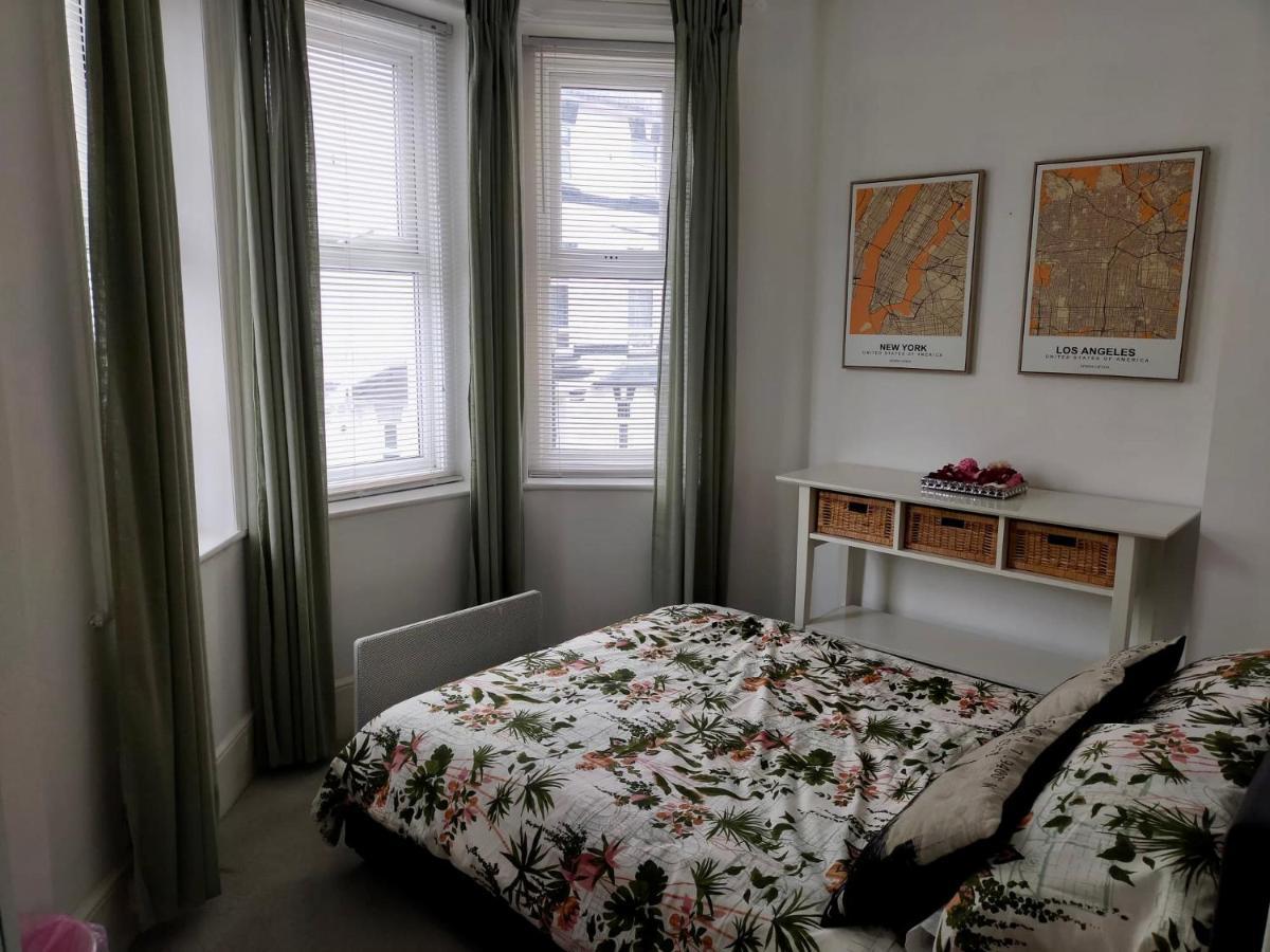 Entire Floor 2 Bedrooms On Westcliff بورنماوث المظهر الخارجي الصورة